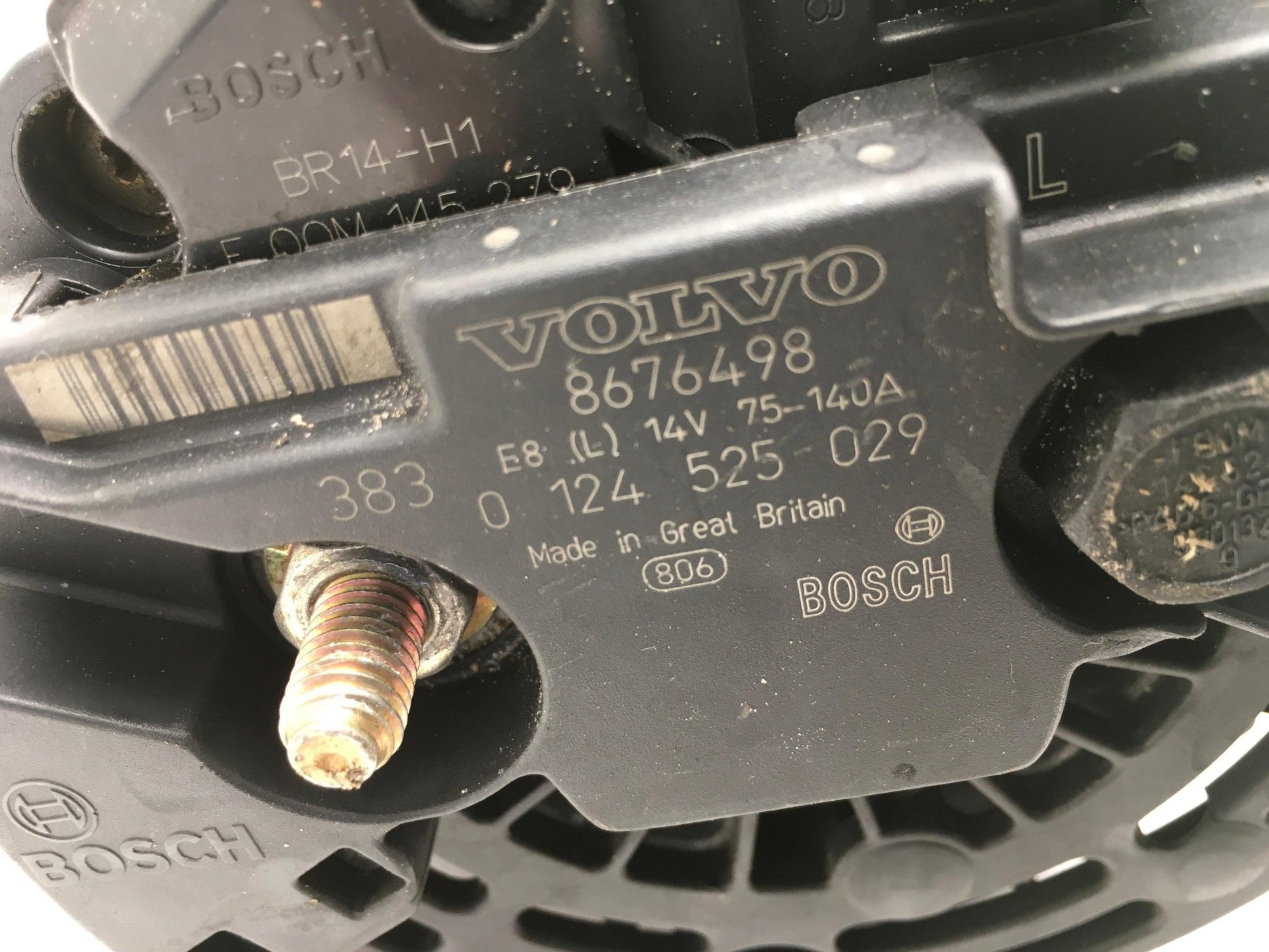 Alternador Volvo 8676498 - 8676498