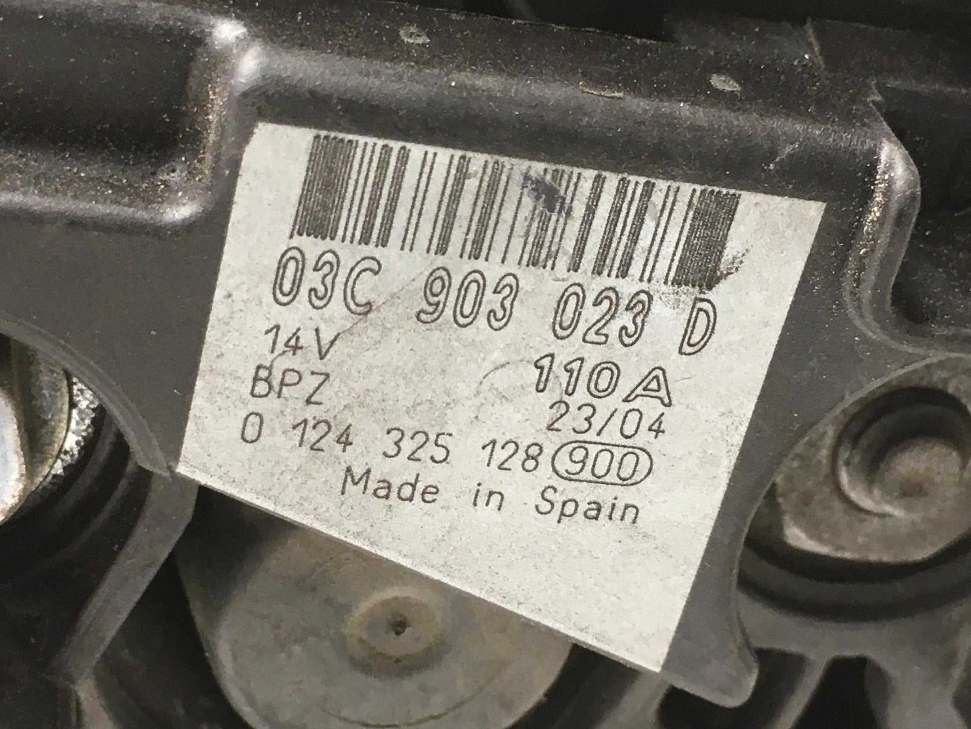 Alternador VW 03C903023D - 03C903023D