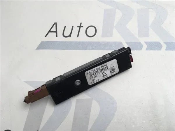 Amplificador antena Mercedes a2048200089