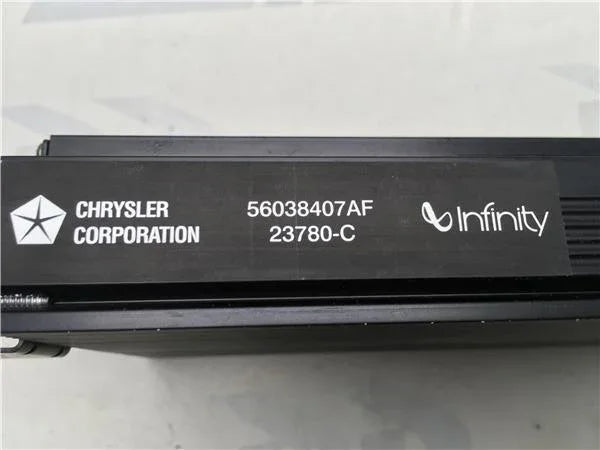 Amplificador audio Jeep GK 56038407af