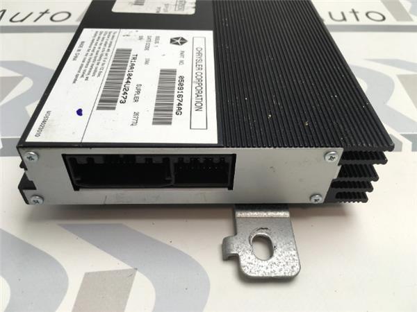 Amplificador Jeep Chysler 05091155AG