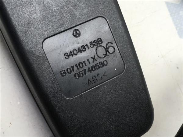 Anclajes cinturones traseros Mercedes C