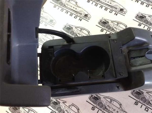 Apoyabrazos nissan navara d22 - 