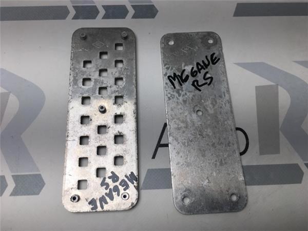 Apoyapies Renault Megane III RS - 