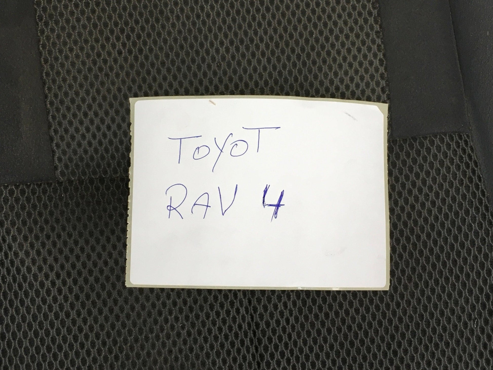 Asientos Toyota RAV 4 - ___