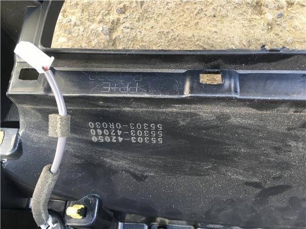 Bajo salpicadero Toyota Rav4 XA40