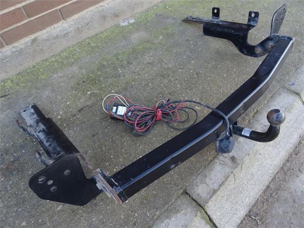 Bola de enganche toyota rav4 xa40 - 55r013704