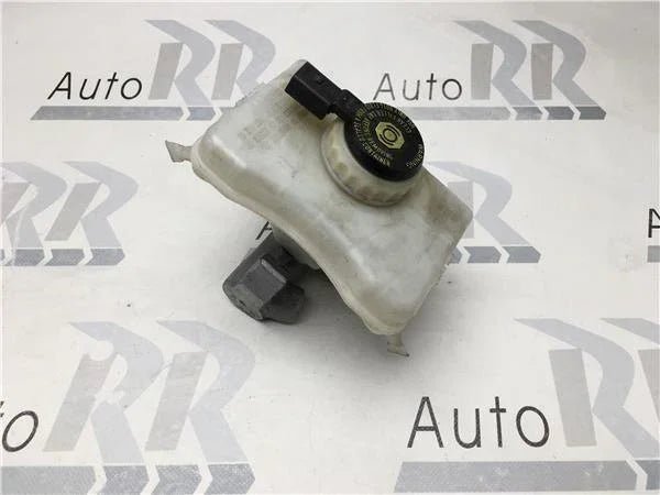 Bomba de Freno Audi VW 8k0611301a
