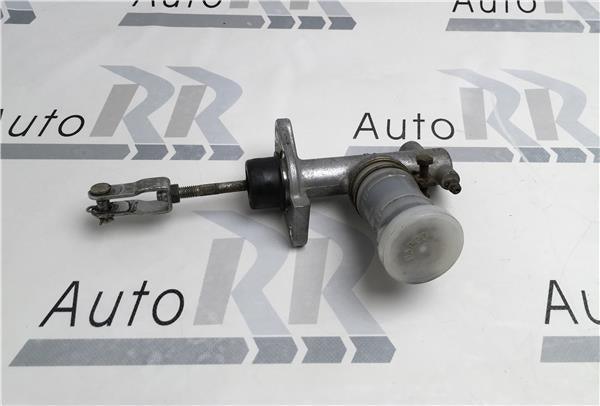 Bomba de freno Nissan Terrano II - 