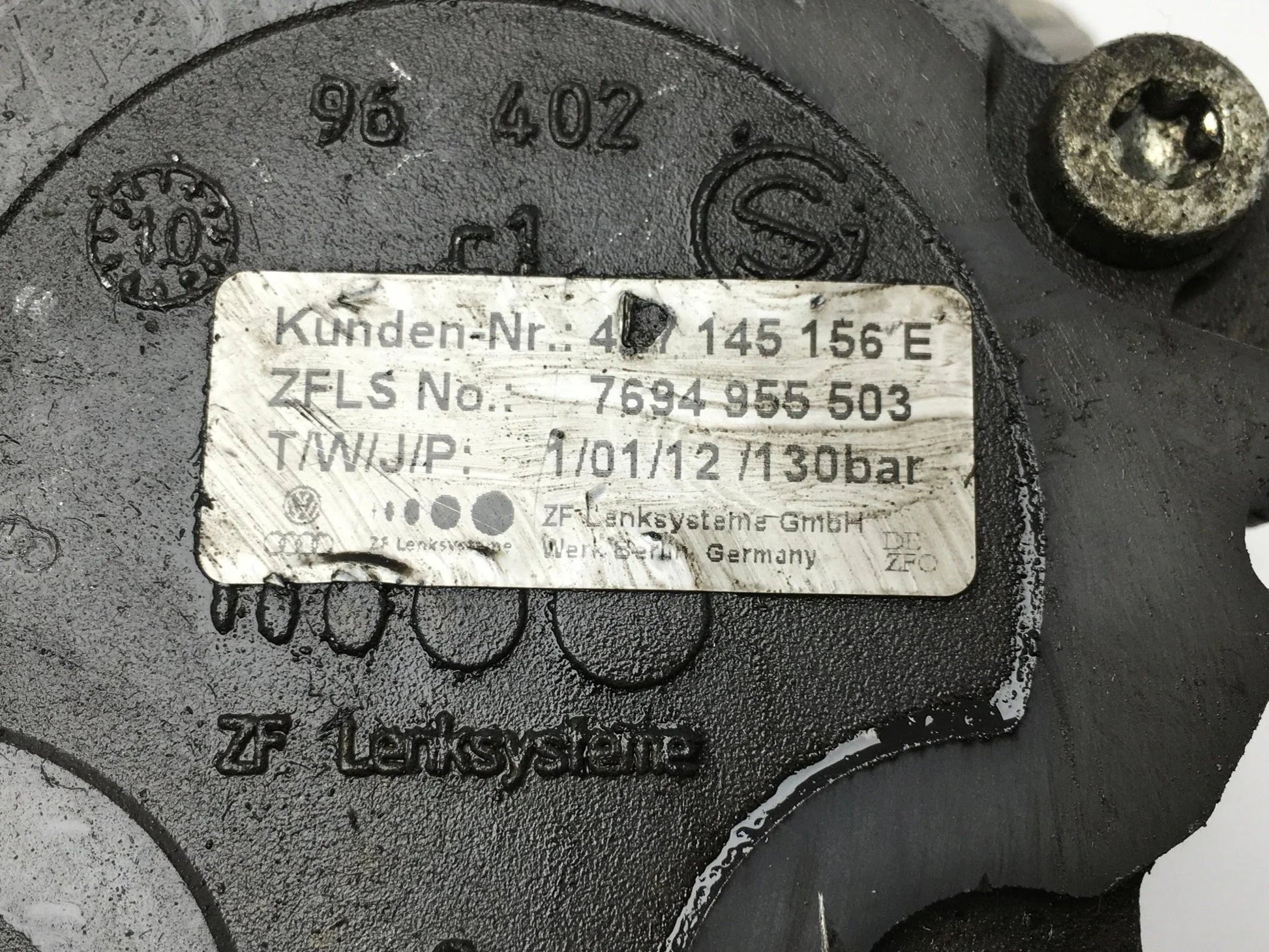 Bomba direccion Audi 4z7145156e