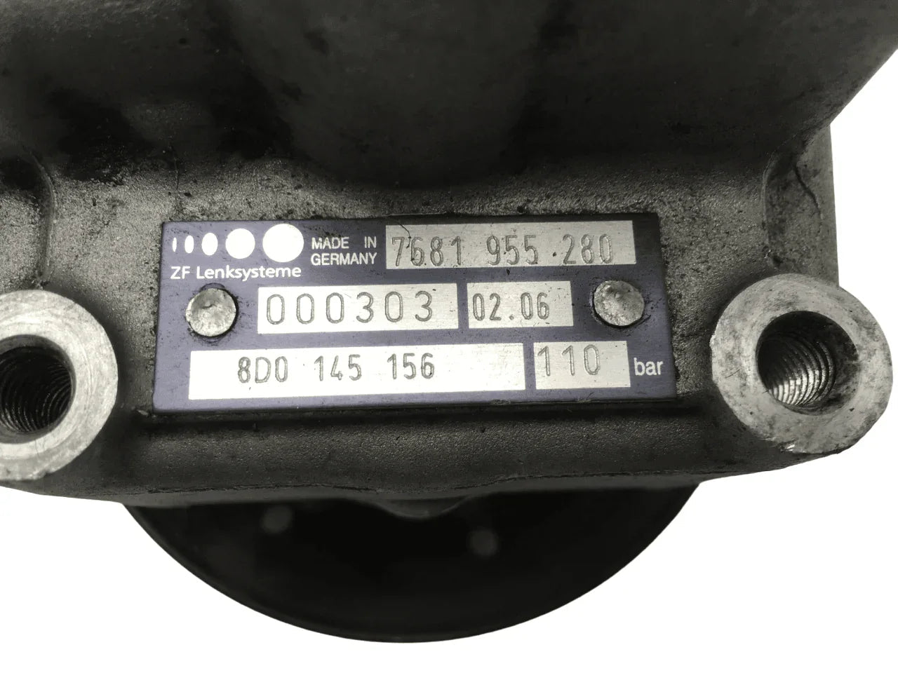 Bomba dirección Audi 8D0145156