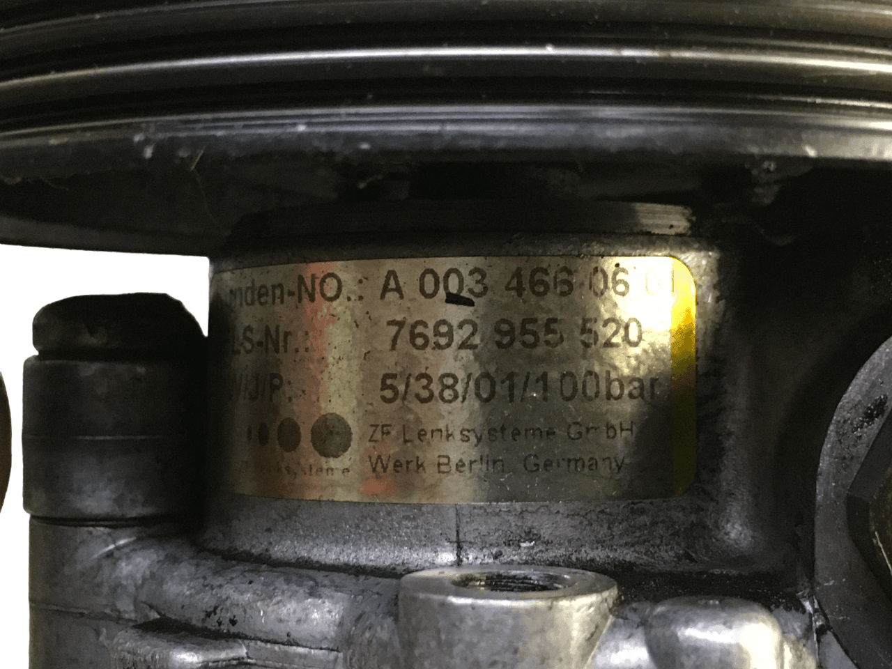 Bomba dirección Mercedes 7692955520 - 7692955520