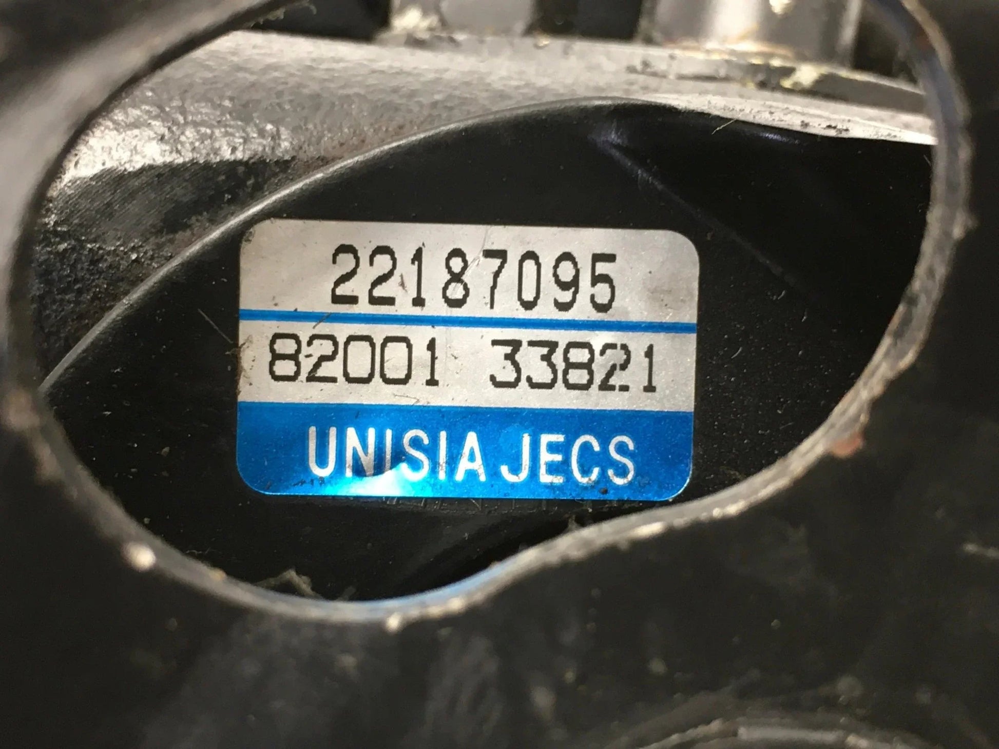 Bomba direccion Renault 8200133821