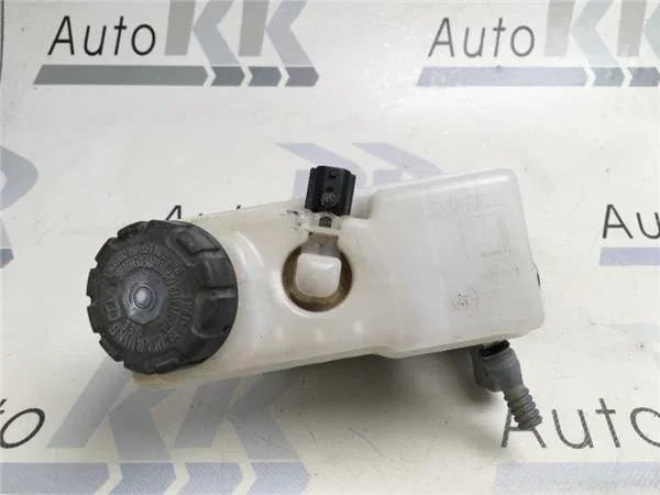 Bomba freno Renault Captur 460915125r