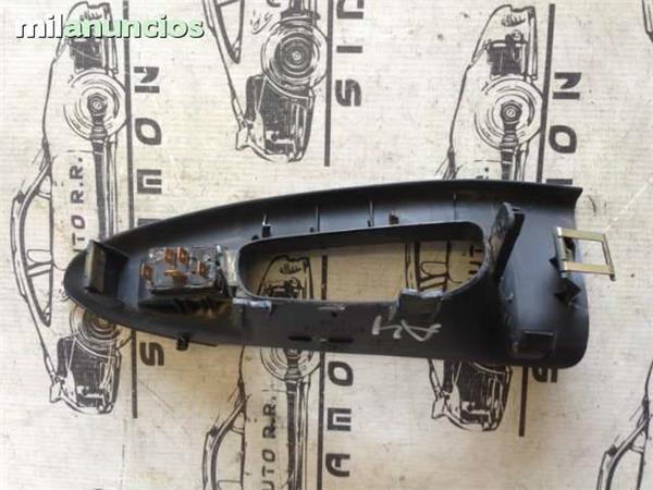 Botonera elevalunas izquierdo audi a4 - 8d1867172a