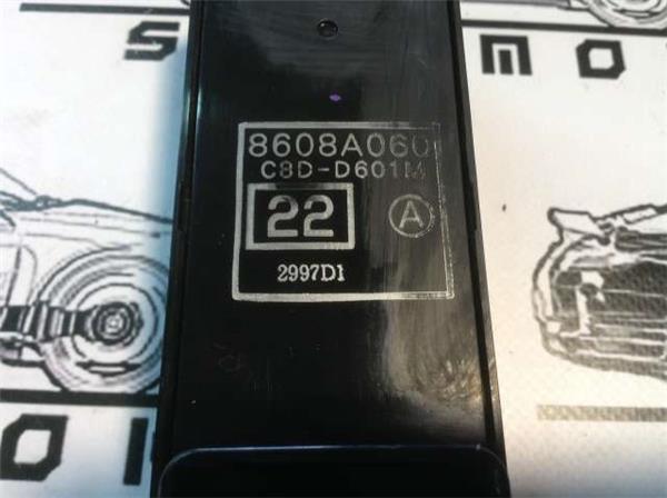 Botonera elevalunas outlander 2 - 8608a060