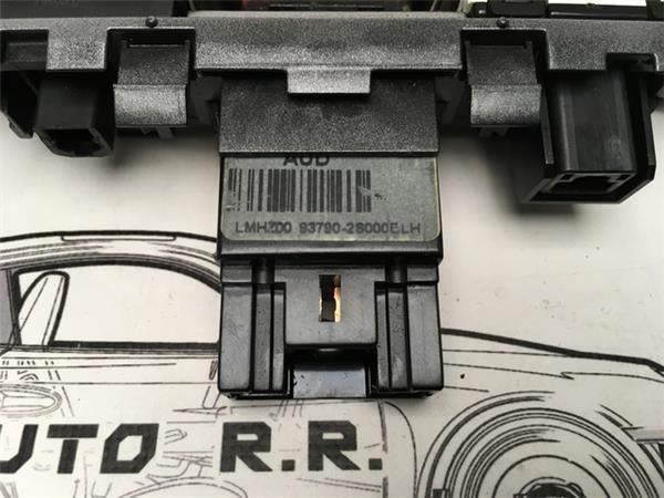 Botonera emergencia hyundai ix35 - 937902s000