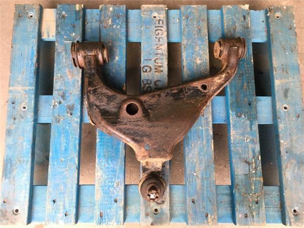 Brazo suspension izquierdo Toyota Hilux - 