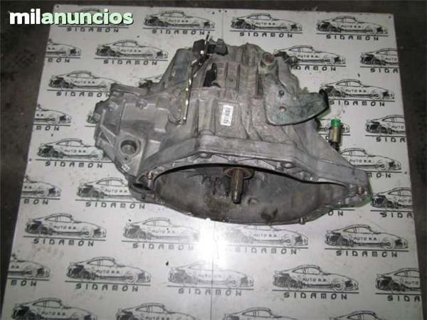 Caja cambios 2.2 renault dci 8200064494 - AutoRR 8200064494