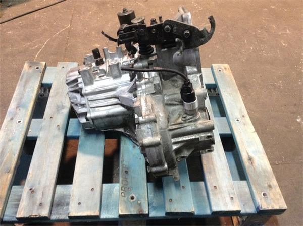 Caja cambios hyundai matrix kia cerato - j41873