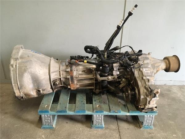 Caja cambios Nissan Terrano 2 2.4i - 3210135g40