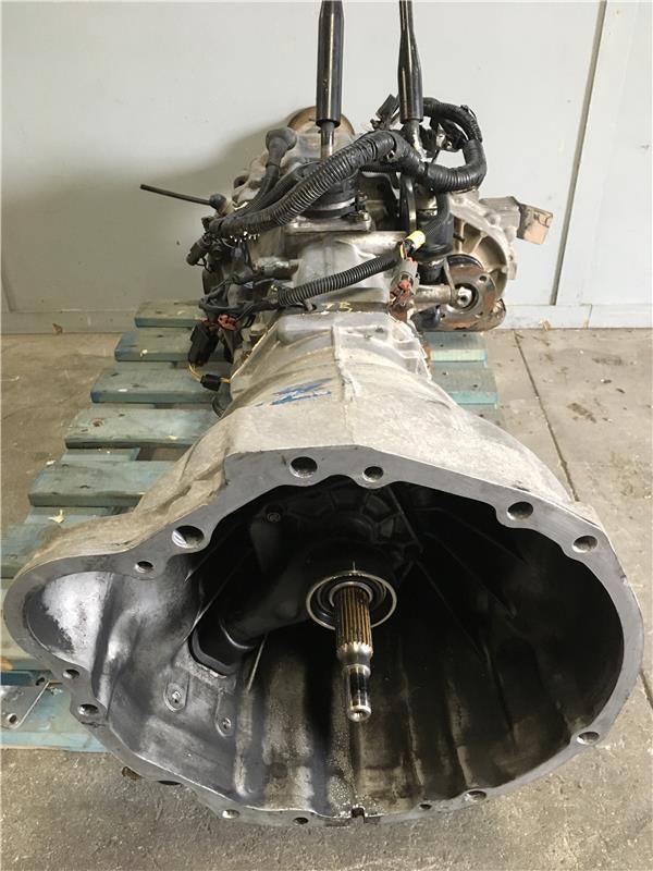 Caja cambios Nissan Terrano 2 2.4i - 3210135g40