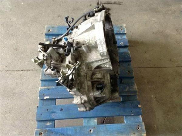 Caja de cambios nissan almera 2.2 - 214522007