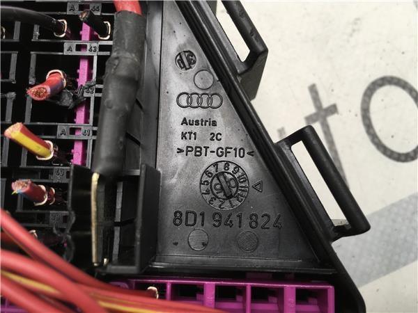 Caja de fusibles Audi A4 B7 8e