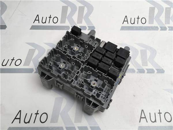Caja de fusibles Jeep Cherokee KJ