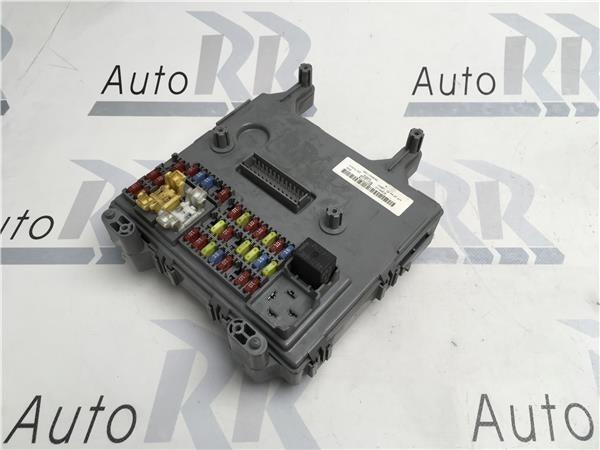 Caja de fusibles Jeep Cherokee KJ