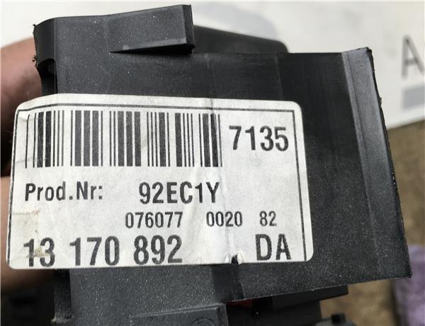Caja de fusibles Opel Vectra C 13170892