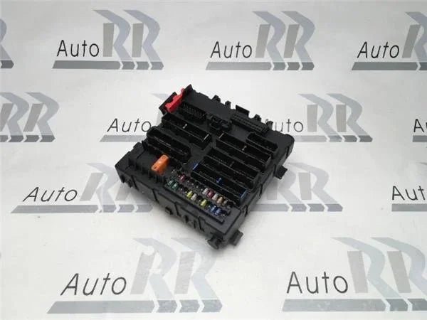 Caja de fusibles Opel Vectra C 13170892