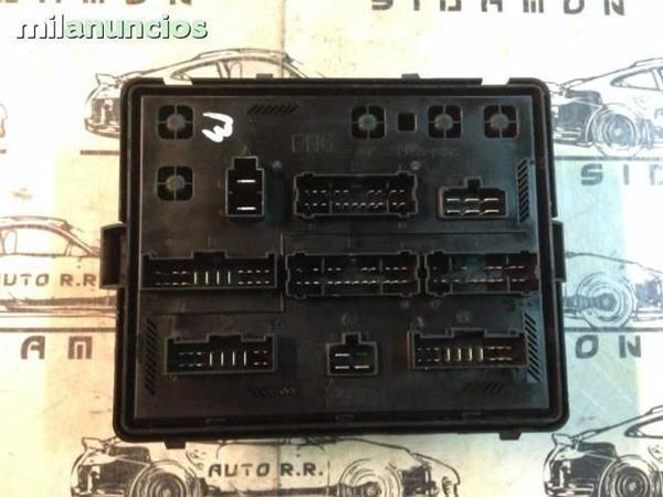 Caja de fusibles ssangyong rexton - 05j09m