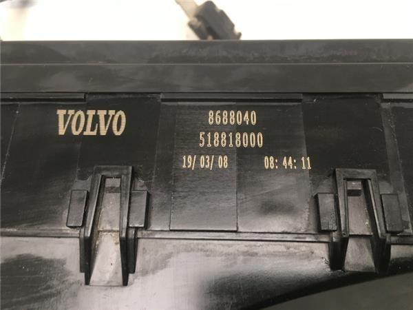 Caja de fusibles Volvo 518818000
