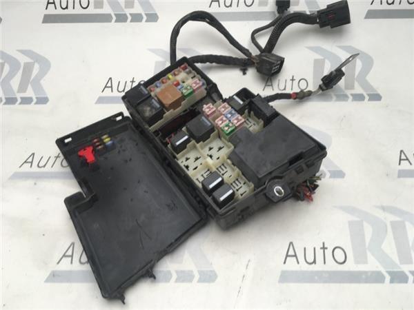 Caja de fusibles Volvo 518818000