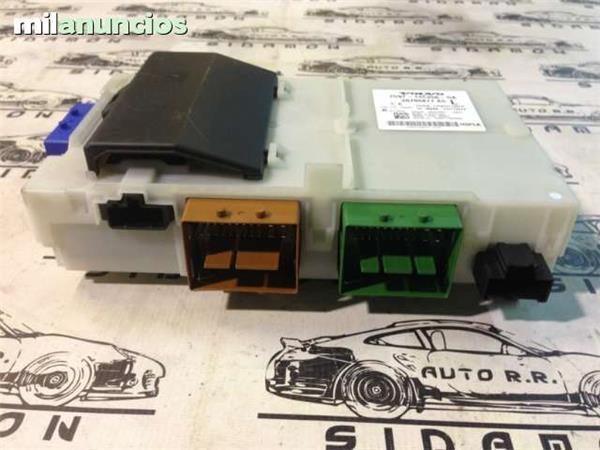 Caja de fusibles volvo 7g9t-14c256-ga - AutoRR 7g9t14c256ga