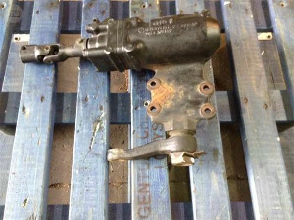 Caja direccion nissan terrano 2 - 8074974603