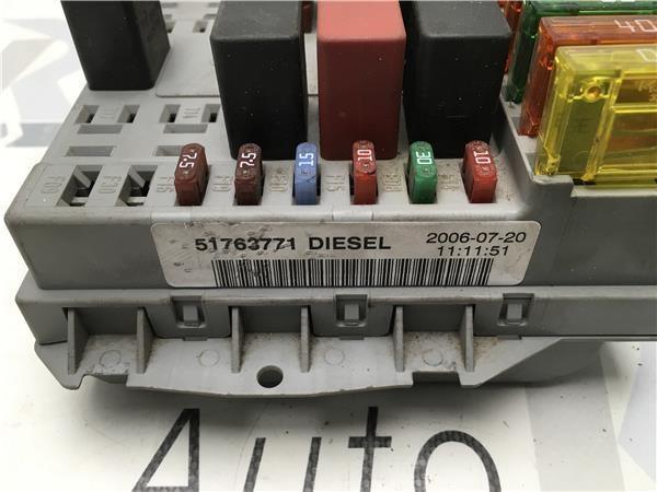 Caja fusibles Fiat Doblo I 51763771 - 51763771
