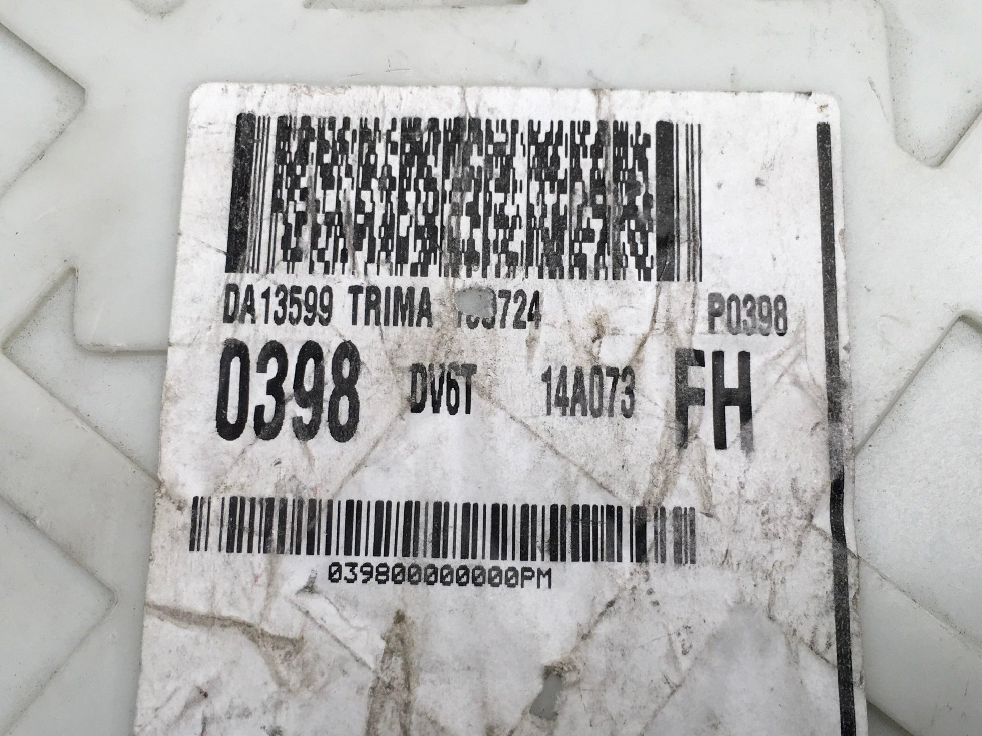 Caja fusibles Ford DV6T - 14A073 - FH - DV6T14A073FH