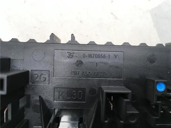 Caja fusibles Mercedes 1682981670660