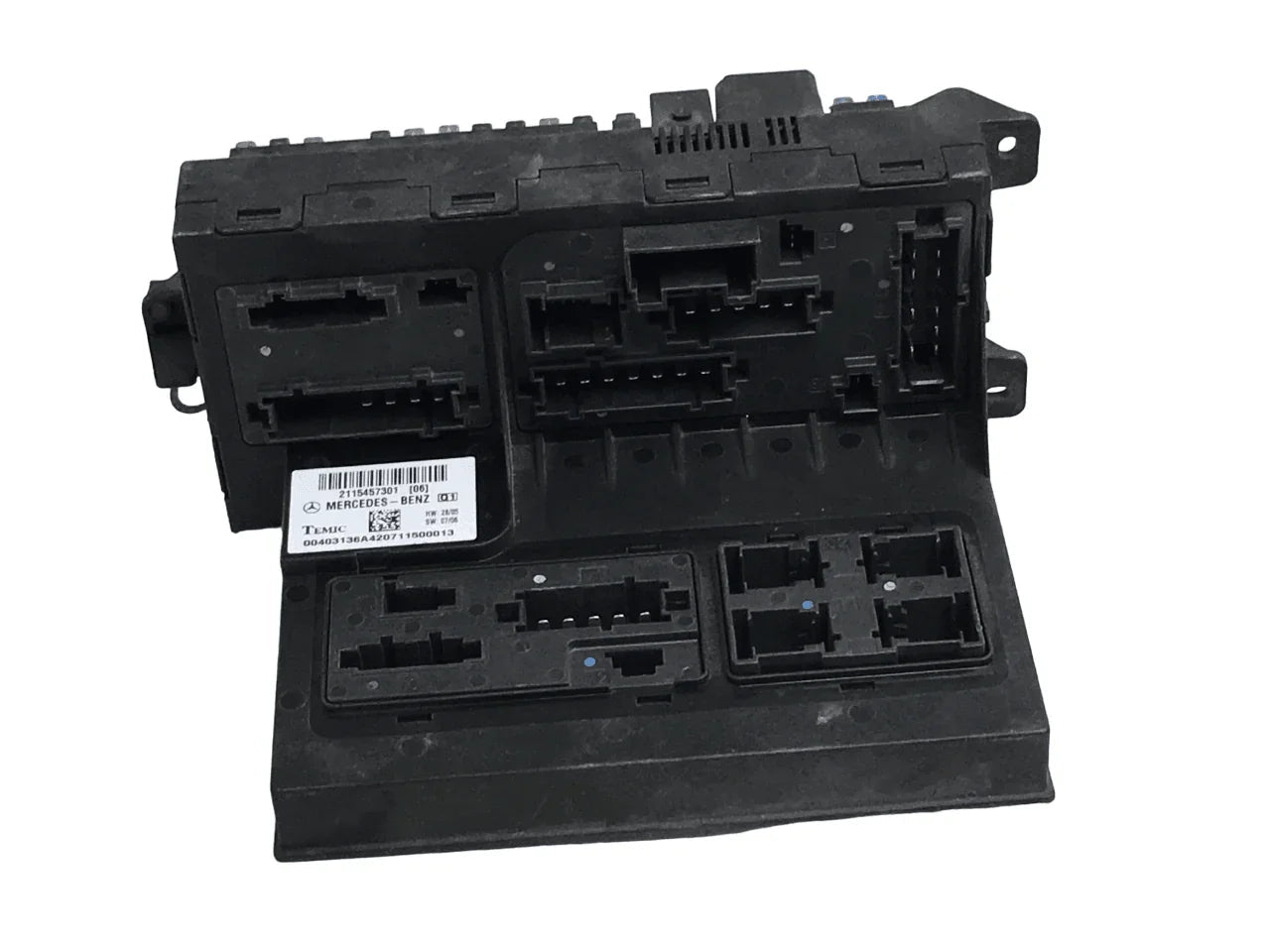 Caja fusibles Mercedes E W211 2115457301