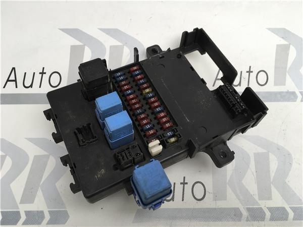 Caja fusibles Nissan Terrano II