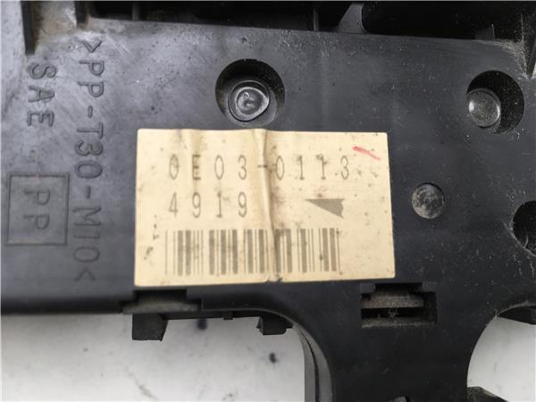 Caja fusibles Nissan Terrano II - 0e030113