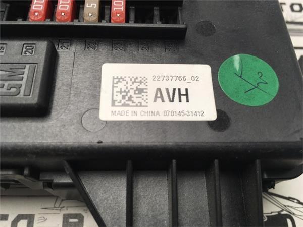 Caja fusibles opel insignia 22737766 - 22737766