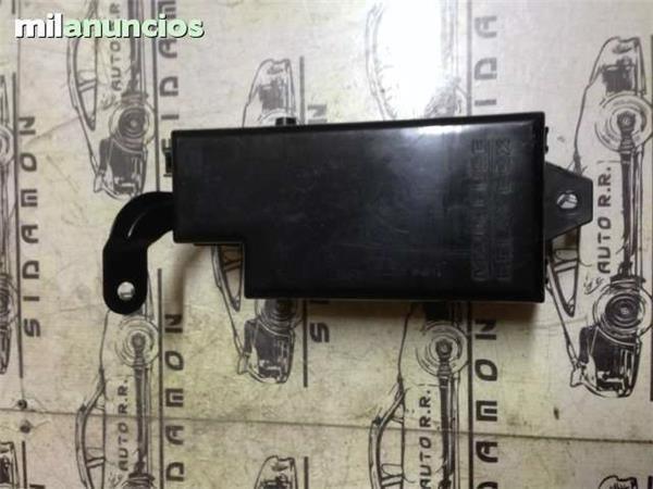 Caja fusibles subaru legacy iii 2.5 l - 82231ae01a