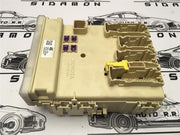 Caja fusibles toyota rav4 xa40 - 63583372