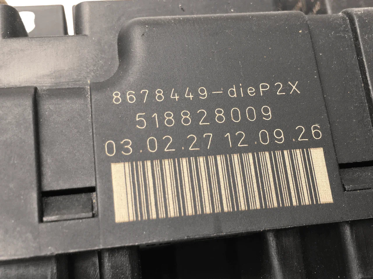 Caja fusibles Volvo 518828009