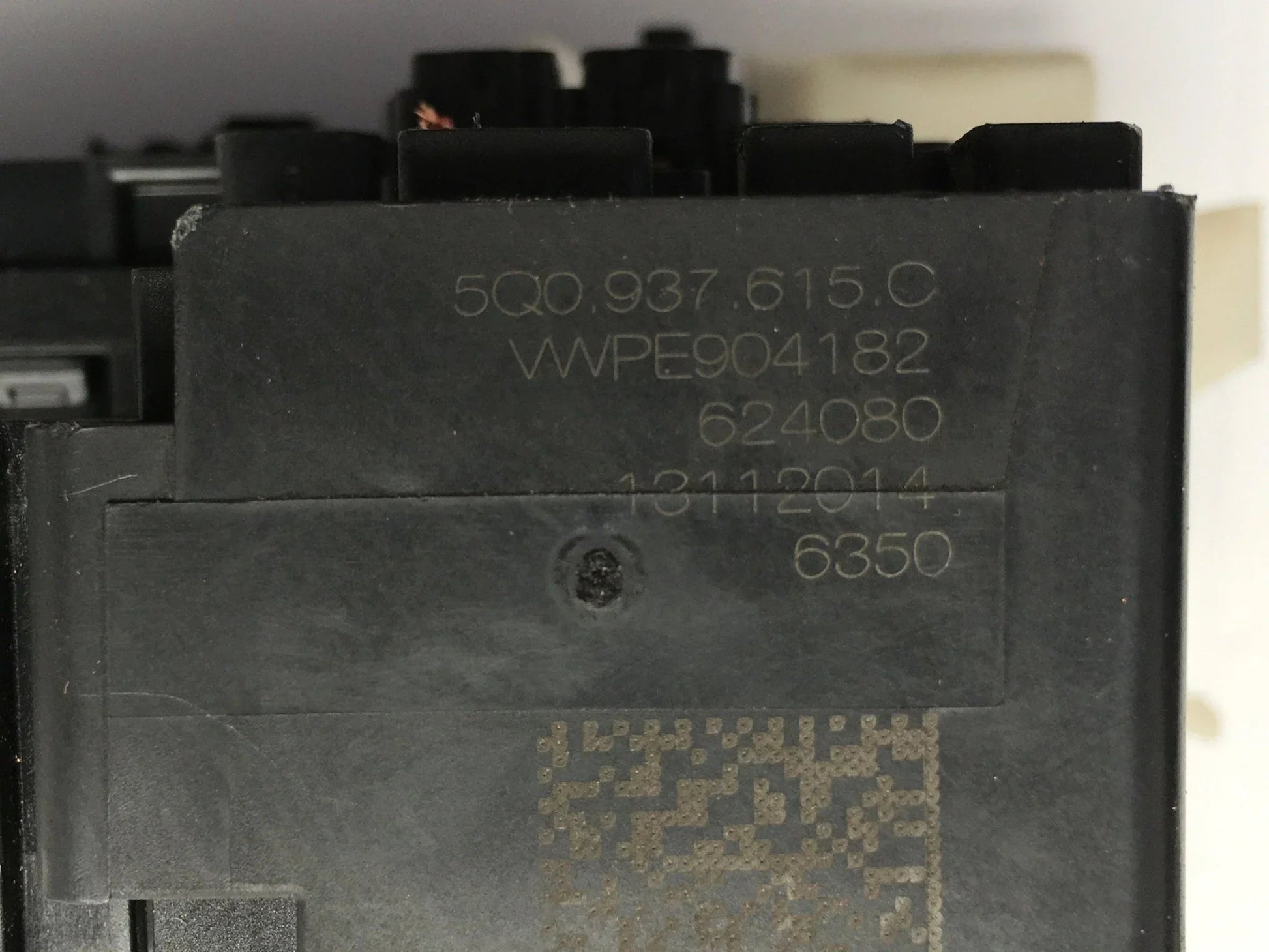 Caja fusibles VW 5Q0937615C