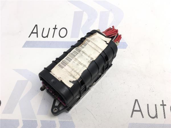 Caja fusibles VW Polo 6N