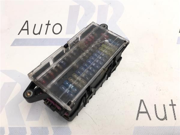 Caja fusibles VW Polo 6N